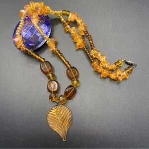 Glass Beads & Natural Stone Chips With Glass Leaf Pendant Necklace